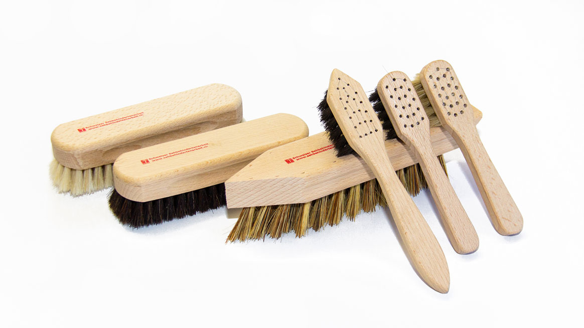Brushes, Shoebrush